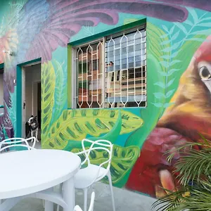 Gaston Coliving , Medellín Kolumbien